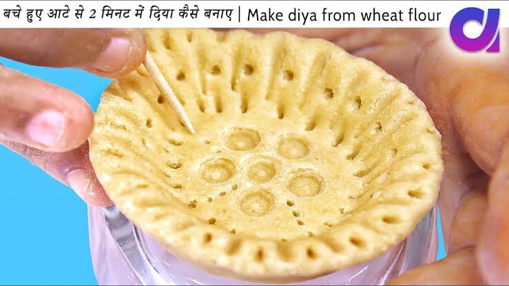 realshooterdadi's tweet photo. गेहूँ के आटे से अच्छा दीया बनाया जा सकता है https://t.co/btWFiOhrML