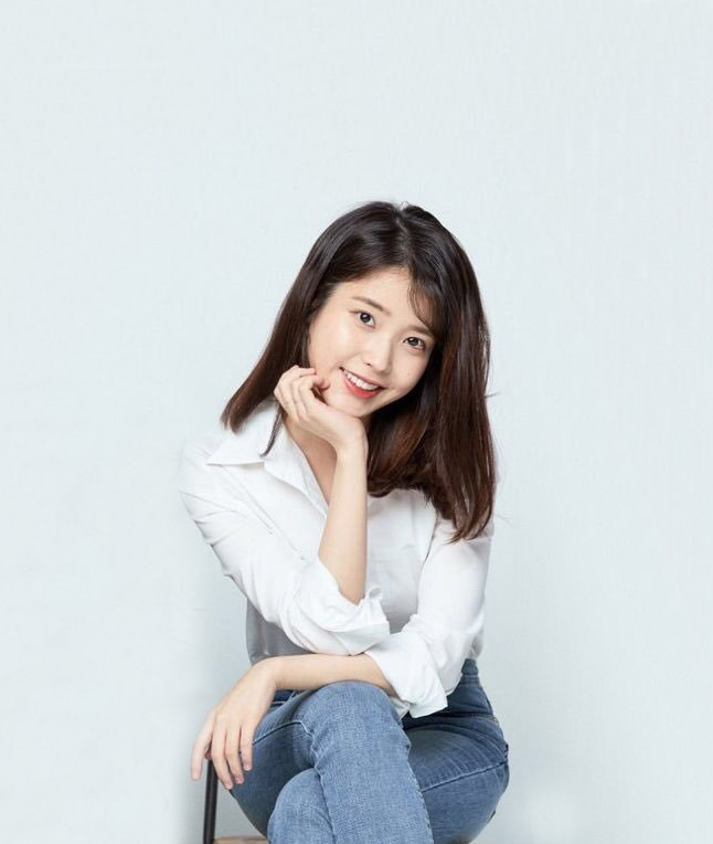 iu and son yejin ; a thread↳   #아이유   #손예진