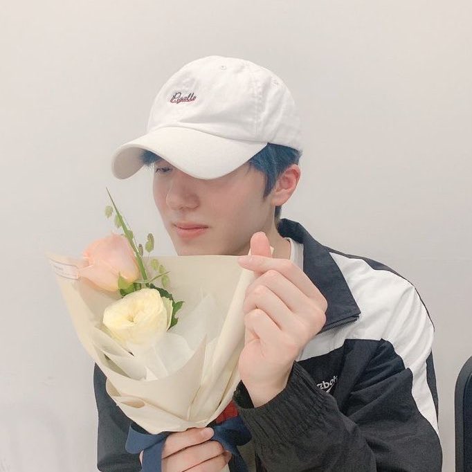 Chani: *smilesme & my heart: dUGUGIDKSKKDNZKSLX