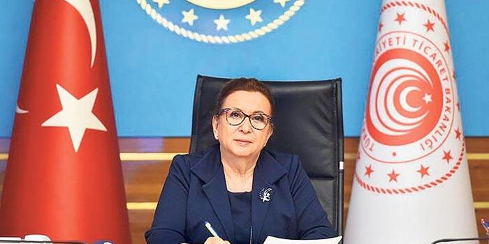 sputnik_TR's tweet photo. Pekcan: Halkın ulaşabilir olduğu noktalarda inşallah maskelerin satışını gerçekleştireceğiz. Vatandaşımız ekmeğini ya da sebzesini nereden alıyorsa ona yakın yerden bunlara daha rahat ulaşabilecek https://t.co/jodHrbdBO6 https://t.co/ClOctiZLH8