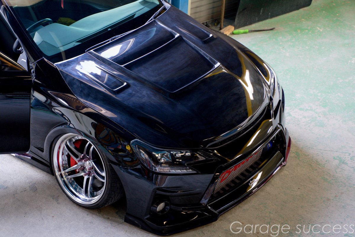 マークx カスタム専門店ガレージサクセス Twitterren 皆さまこんにちは 以前より開発を進めてきた Grx130マークx用 Brashエアロボンネット販売につき 先行予約を開始いたします 前期 中期 後期に使用可能です とりあえず 受注頂いた数だけの販売 生産