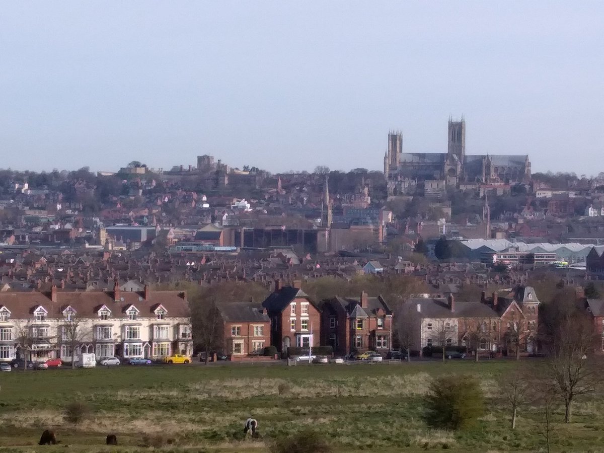 Good morning #DERT2020 !! Sunny (virtual) Lincoln is ready and waiting for you. Don't forget to head over to our Facebook page where our teams are getting ready to warm up and do their thing from 10am! #DERTnotDERT