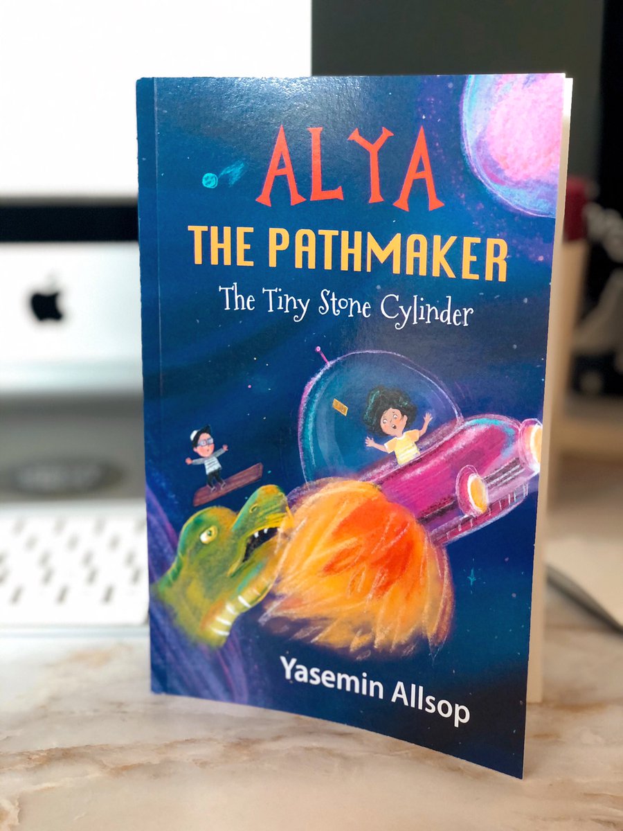 Happy #SchoolLibrarianDay!To say thank you to all the amazing people for connecting children with the magical world of books I'm offering a #GIVEAWAY  5 signed copies of #Alyathepathmaker Like & RT by 10th April to enter! #WritingCommnunity #COVIDー19  #Learningathome #storytime