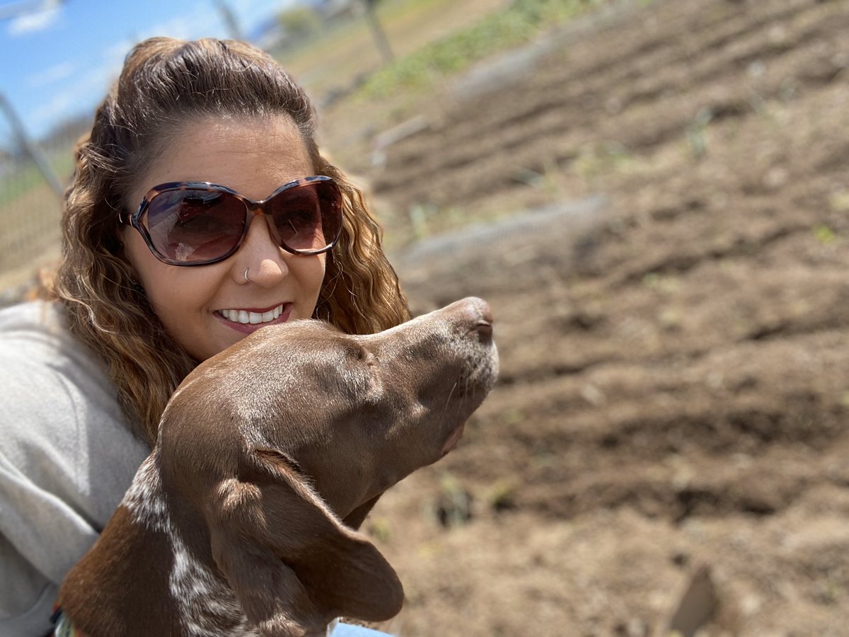 TashaHardy's tweet photo. Today was a good day, running, gardening, problem solvingโฆ staying away from problems I canโt solve #germanshorthairedpointer #gsp #gardening #hardyfarm #PandemicCovid19 #goodvibes #pandemicpackages #hairstylist #BusinessOwner #love #joy #vitamind https://t.co/AFvdeOU3Ah