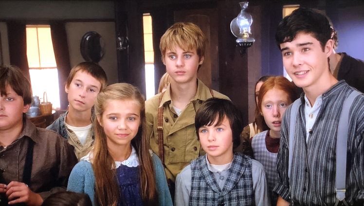 <a href="/erinkrakow/">Erin Krakow</a> R.I.P. Logan 💖💖💖 Us #Hearties will miss you 😘