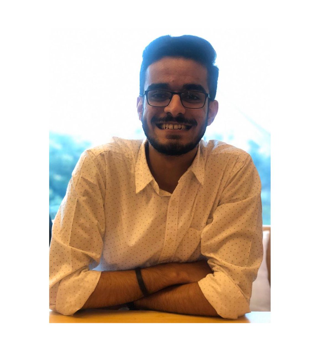 booksonthemetro's tweet photo. #HumansOfBODM🌻
"When Ujwal Vij joined us 2 years back he was a student. Today, he works as an Engineering Trainee at IndiGo. It's like BODM and Ujwal have grown better together in life and we wouldn't have wanted it any other way. https://t.co/gxZvJxxFXQ