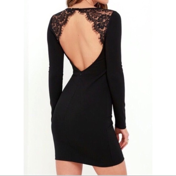 Takeapeekhere's tweet photo. So good I had to share! Check out all the items I'm loving on @Poshmarkapp #poshmark #fashion #style #shopmycloset #jcrewfactory #papermoon #lulus: https://t.co/WkXlIOr1YN https://t.co/IQDTH3nSpu