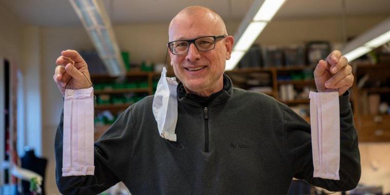 +++ JETZT TEILEN +++
Der Staat kann Ärzte nicht beliefern. Aber WIR ALLE können es! Du kannst #privat oder #geschäftlich mit der #Produktion helfen? Wir organisieren uns und helfen dem Staat unser #MedizinischesPersonal zu beliefern!
Melde dich jetzt unter ich-liefere-masken.de