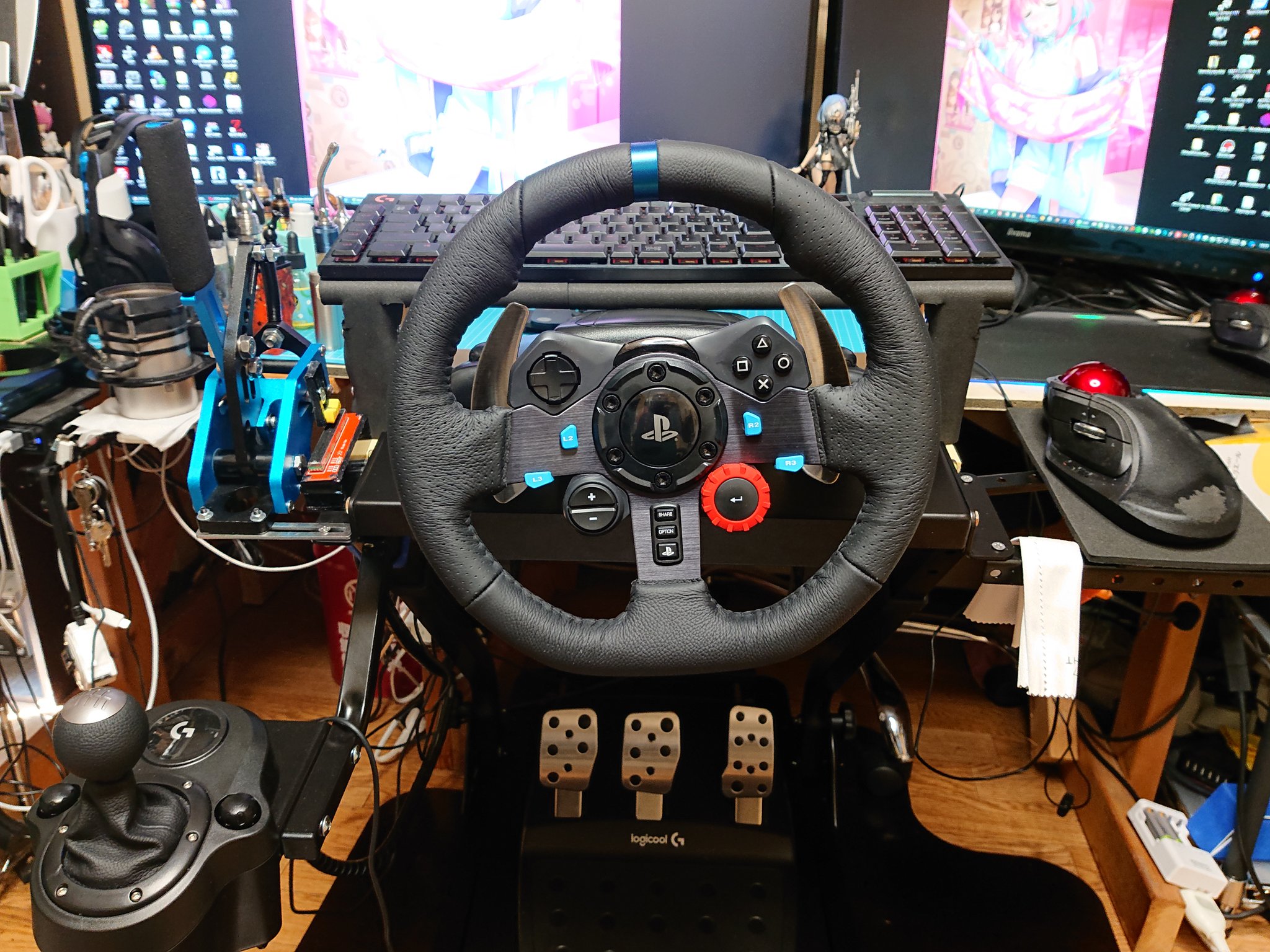 Tomiku ハンコン使ってるとthe Crew 2で視点 移動が微妙だから Esp32とジョイスティックをくっつけてble接続のマウスにして 視点移動をハンコン握ったまま出来る様にした T Co Qlohn48bhw Twitter