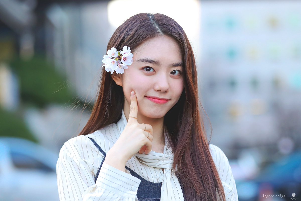 200401 제작발표회 소혜

청순 말랑 뽀짝 천사 와긔😳💕

#김소혜 #소혜 #sohye #계약우정