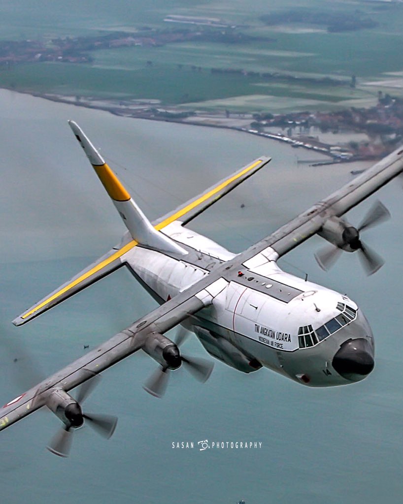 Sasandrie's tweet photo. Dirgahayu ke-59 skadron31 TNI-AU

L-100-30 Hercules A-1314  @_TNIAU 
.
CANON5Dmkiii.EF70-200mm.f/2.8L IS II ====================================
#airforce #canon #canonphotography #canonphoto #canonasia #canonindonesia #Hercules https://t.co/GAbgaCCkqC