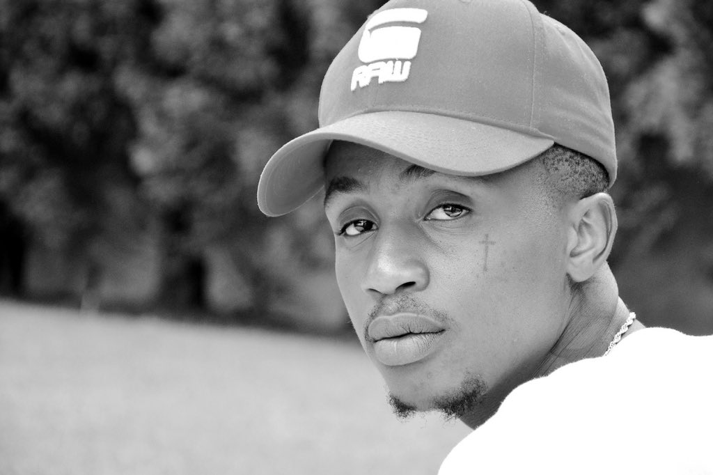 BeynonSammy's tweet photo. "He was real, wasn't no pretender." - @emteethehustla_ 🙏🏻🇿🇦❤️ https://t.co/BU2kK28Oiq