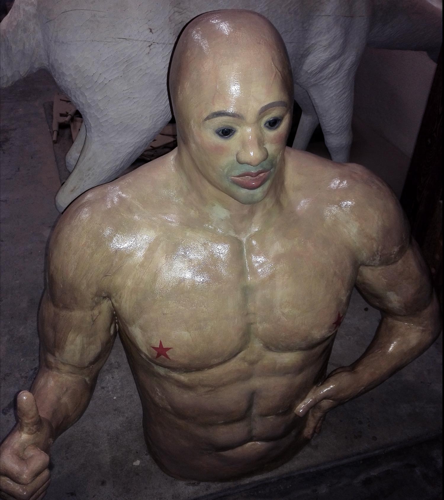 彫刻家 ねがみ 引きこもり気味だし 努力しないで筋肉つけたい そんな時はゴボウ男が泣いて喜ぶマッスルスーツだ 上半身がナチュラルに大きくなる T Co W2mlajwjip Twitter