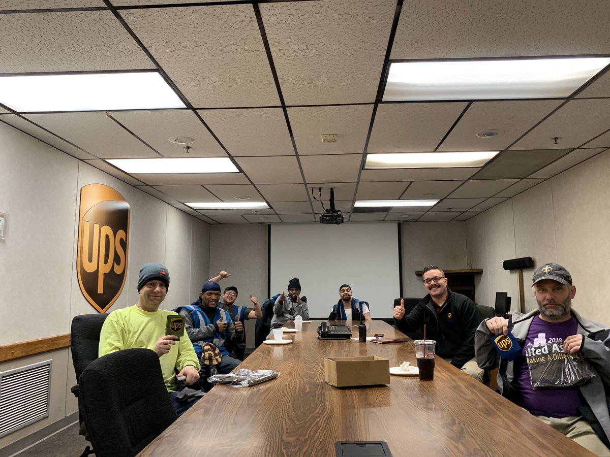 Albany night blue is new graduation. Matt Pelcher and Arthur Bellini successfully reached their thirty days. We got the blue vests together and recognized them both for their accomplishment (while maintaining social distance) nice job guys!! #retention <a href="/NortheastUPSers/">NortheastUPSers</a> <a href="/AlbanyHub/">Albany Hub/ Feeders</a>