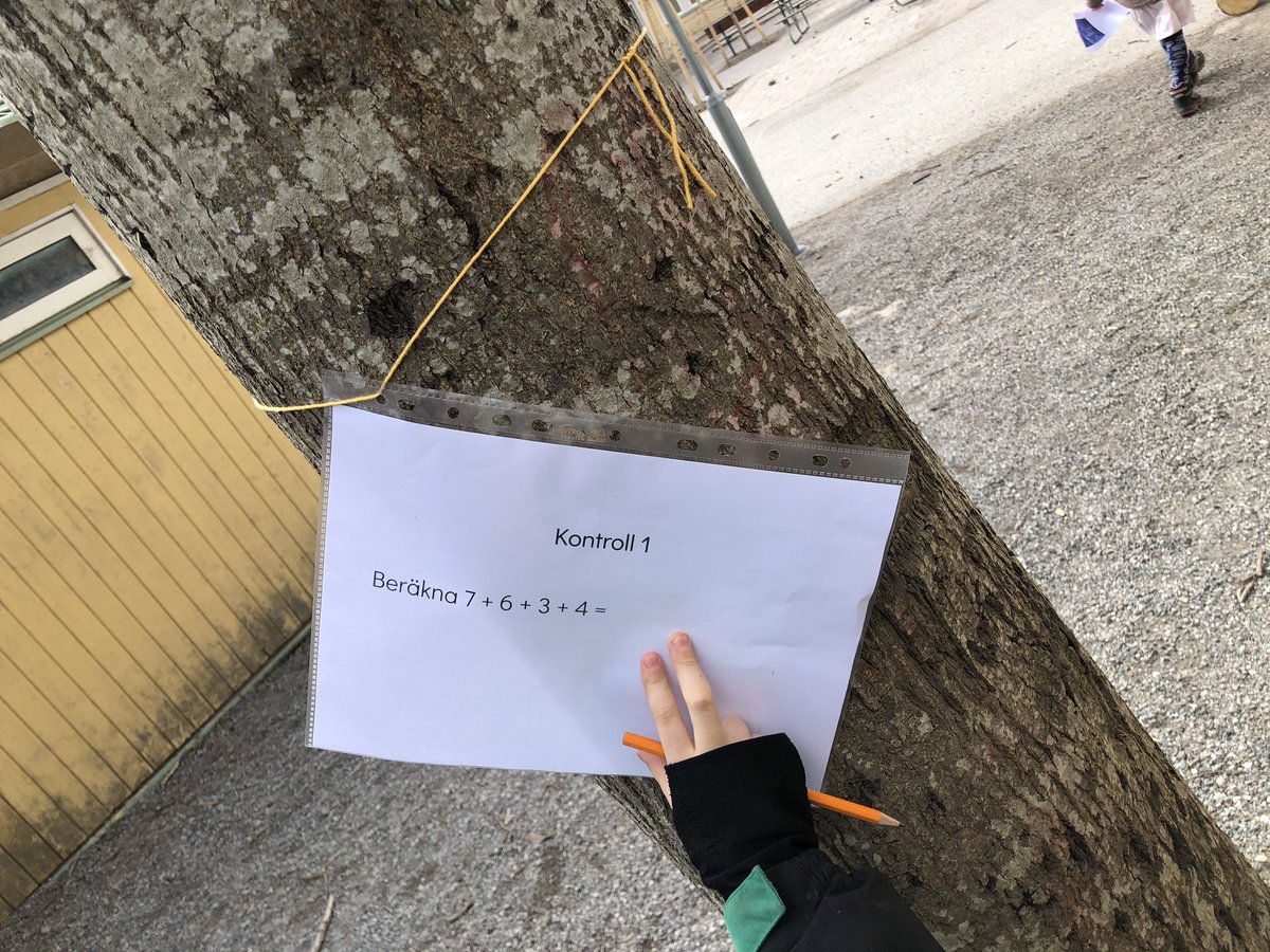 CamillaStromer's tweet photo. #solskol #runan I dessa tider är jag tacksam för skolans utemiljön. https://t.co/vXV4Dg1bSM
