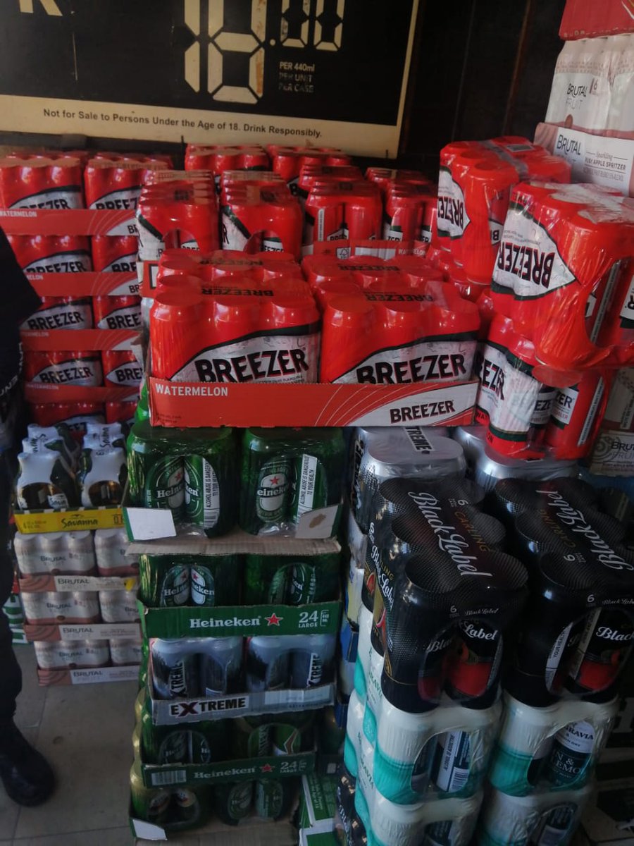 Metro Police officers confiscated alcohol valued at half a million rand in Dunoon, CT yesterday, during lockdown enforcement operations. At around 2:30pm, they were tipped off about alcohol being sold from a vehicle in the area.CTofCT