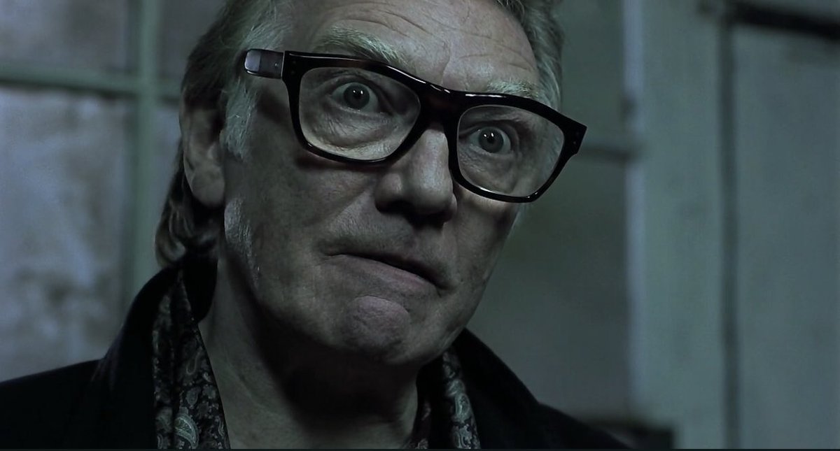 MatthewHewat's tweet photo. @RitaPanahi I never knew Gwyneth played Brick Top in Snatch. https://t.co/q2f0L10vKP