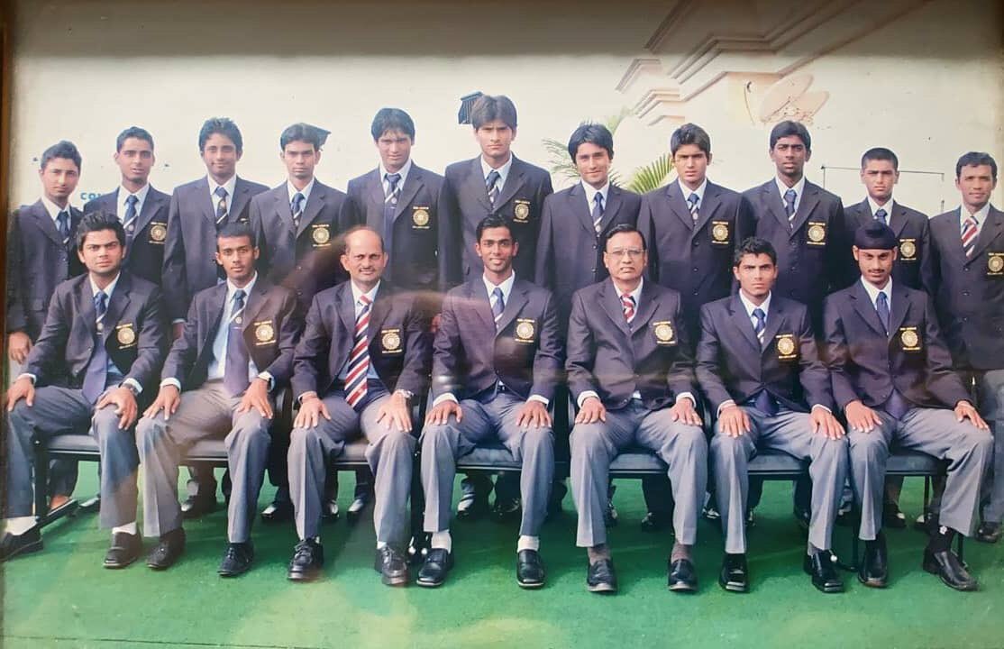 shreevats1's tweet photo. India u 19,tour to srilanka 2007  
Can you name all the players ? 
Go on ......
Fun fact : 2 players from both the teams who weren’t the captain at that point of time went on to captain their country later , one for longer period of time and one lesser . https://t.co/nGmmLFVRV2