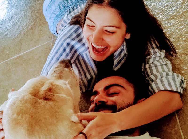 Such a happy picture this is. Anushka Sharma’s smile is the one of the best things in the world right now. Also, Virat is so adorable. Virushka are just— they send such calm and positive vibes.