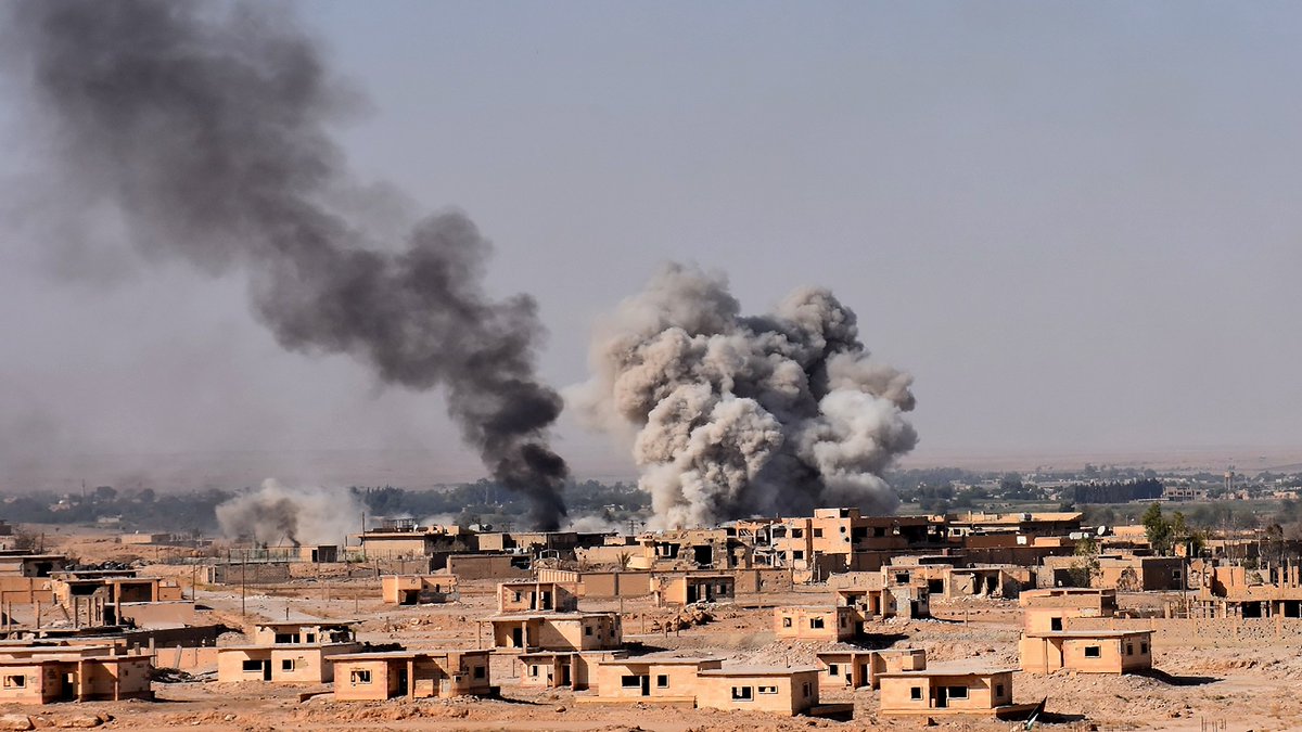 Assad shelling kills child in Deir-ez-Zor countryside
More: o-t.tv/Ed_
#Syria
#Orient
