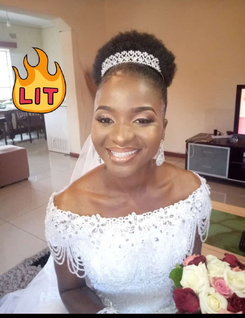 ZamiweNs's tweet photo. Today's work... Happy Client...
#naturalbride
#happyclient
#makeupgame๐
#beautifulday
#Zamiwe https://t.co/yxVQoZa4Uj
