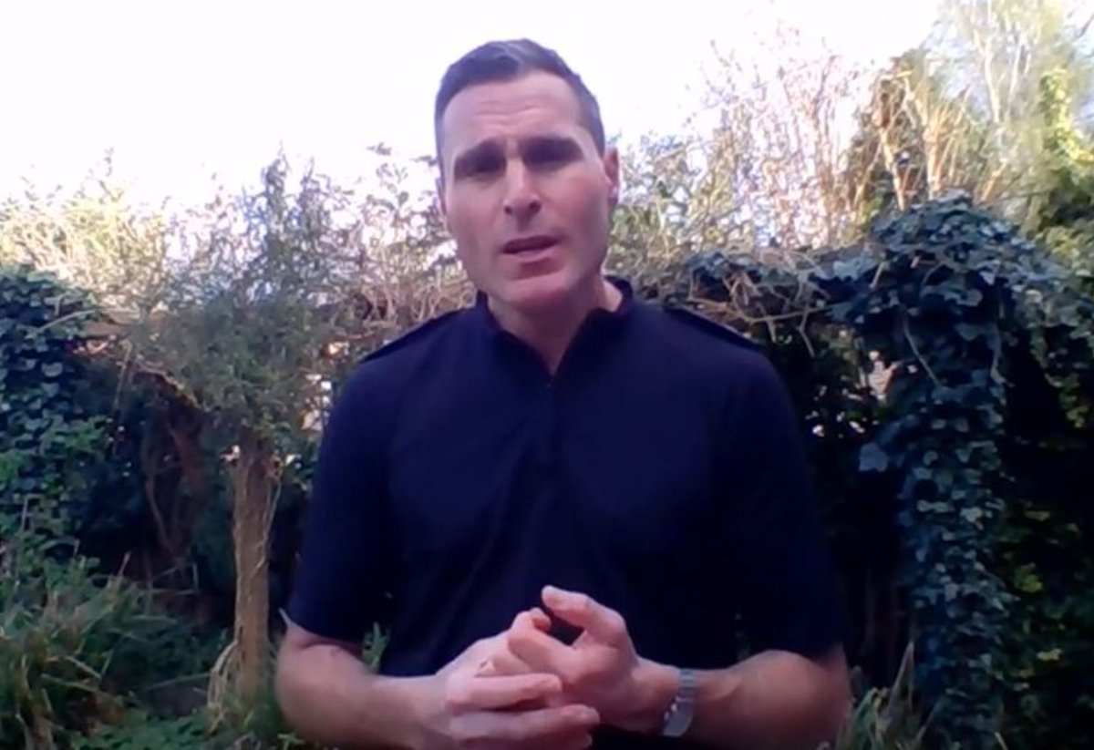 BBCWiltshire's tweet photo. The Chief Constable of @wiltshirepolice has urged us to stay at home and stay safe this weekend, even if the sun does come out. He says his officers will enforce the restrictions if necessary. Watch here: https://t.co/k7pTUIIybf https://t.co/Vu9OurQPJX