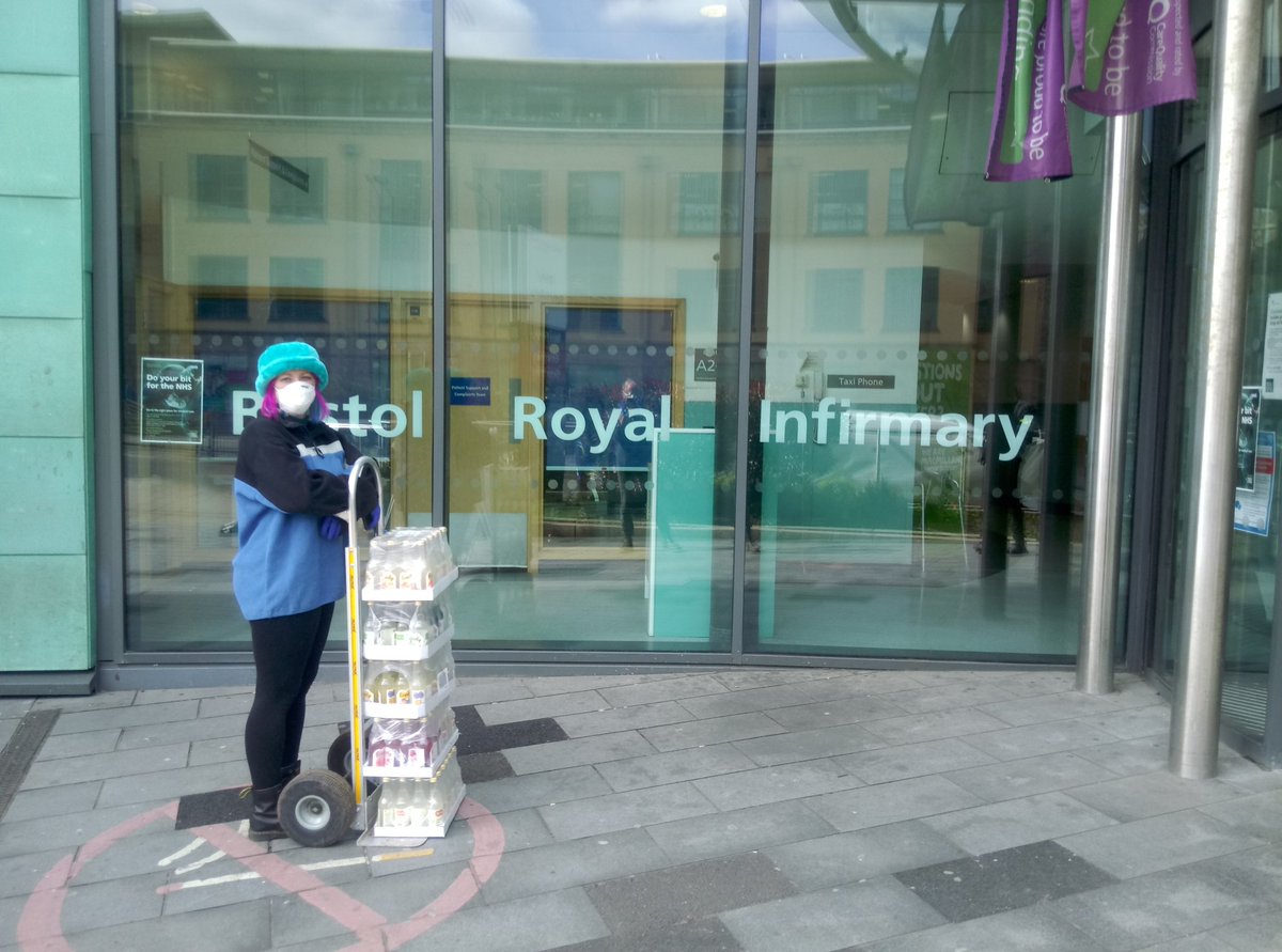 Out delivering free Lovely Drinks to the #nhs nursing staff at #bristolroyalinfirmary !! Lovely to meet the people that are risking their lives to help us during the #covid19 crisis!

#NHSThankYou #supportthenhs #drinks #COVID2019 #NHSheroes #nhsbristol