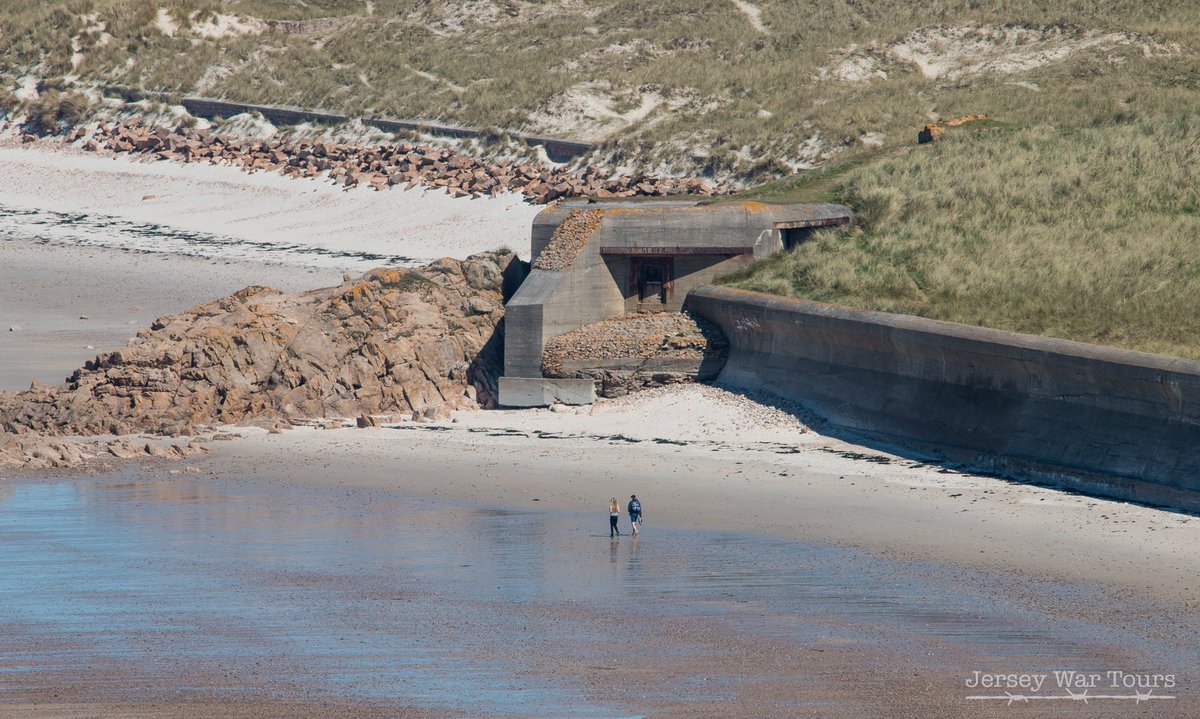 Jsywartours's tweet photo. This is a Type 631 Anti-Invasion Bunker at Resistance Nest Carriere, West coast Jersey. Enjoy the weekend everyone, please stay safe! if your getting bored please check out our membership program :) https://t.co/GE5CGcBkSC #ww2 #jerseyci #ww2daily https://t.co/3813rtTdBP