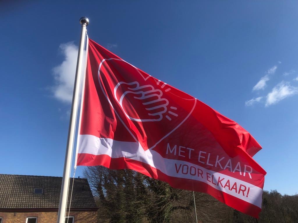 NicoleRamaekers's tweet photo. Het voorjaar lonkt en t is mooi weer.Dat nodigt uit om erop uit te gaan in @GemGulpenWittem en t Heuvelland
Maar alleen samen kunnen we verspreiding vh coronavirus voorkomen, dus volg de richtlijnen
-Vermijd sociale contacten
-Houd 1,5m afstand tot elkaar
-Blijf thuis als dat kan https://t.co/w7LXDR6QxH