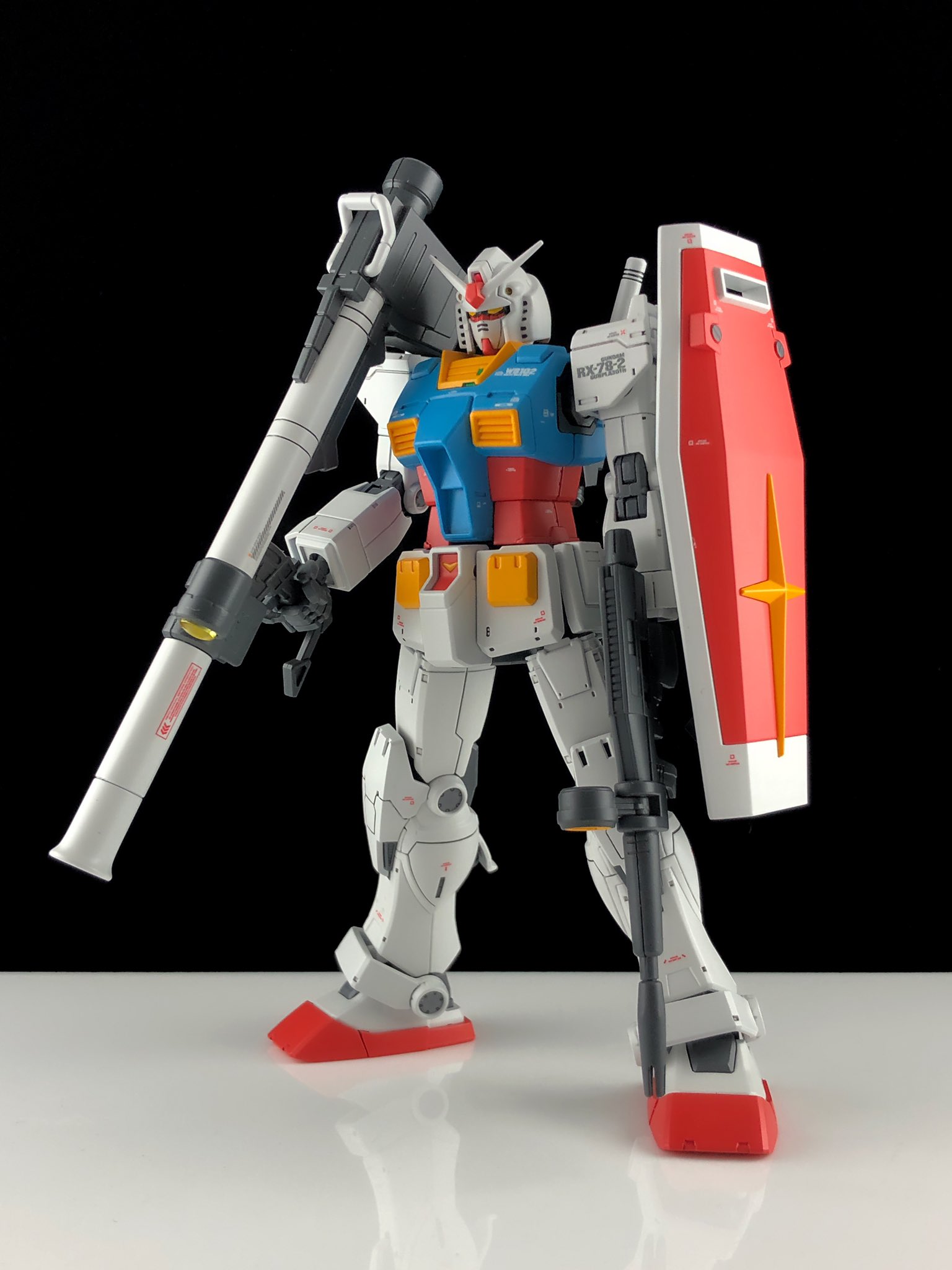 雪丸 Hg 1 144 Rx 78 2 ガンダム オリジン版 中期型 アニメカラー 完成しました 太もも関節で1mm延長してスタイル改修しています 塗装はガンダムカラーver アニメを使用 ガンプラ 雪丸 Hg 1 144 Rx 78 2 ガンダム オリジン版 中期型 アニメカラー 完成しました 太もも関節で1mm延長してスタイル改修しています 塗装はガンダムカラーver アニメを使用 ガンプラ