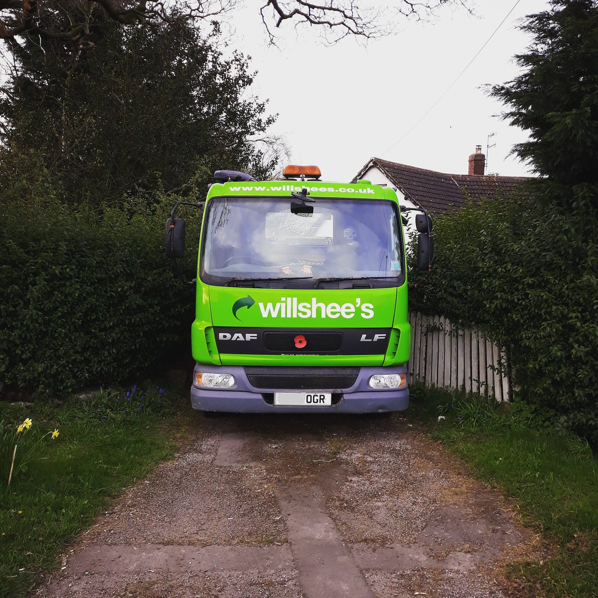 JimFairbro's tweet photo. Close fit this morning. No problem in this little truck! I call it "The Ogre" because of the number plate. 🙂
#SpotTheOgre #keyworkers #recycling #Willshees #thefutureisgreen ♻️♻️♻️ https://t.co/DZqz7E13he