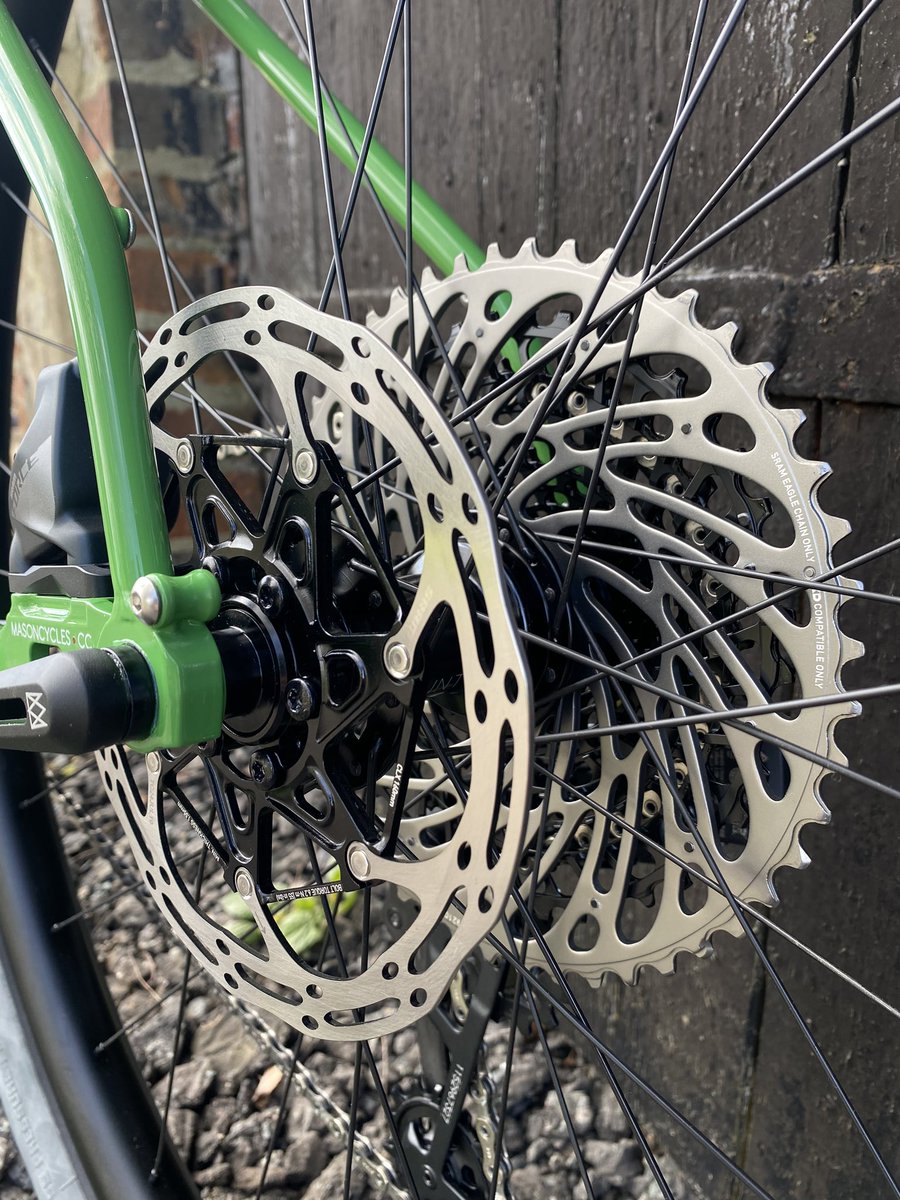 MASON_Cycles's tweet photo. !
.
#MasonInSearchOf #RideDrivenDesign #FastFar #FastFarGnar
.
@HuntBikeWheels @LaufCycling @vittoriauk @SRAMmtb
. https://t.co/ksxVgIIknW