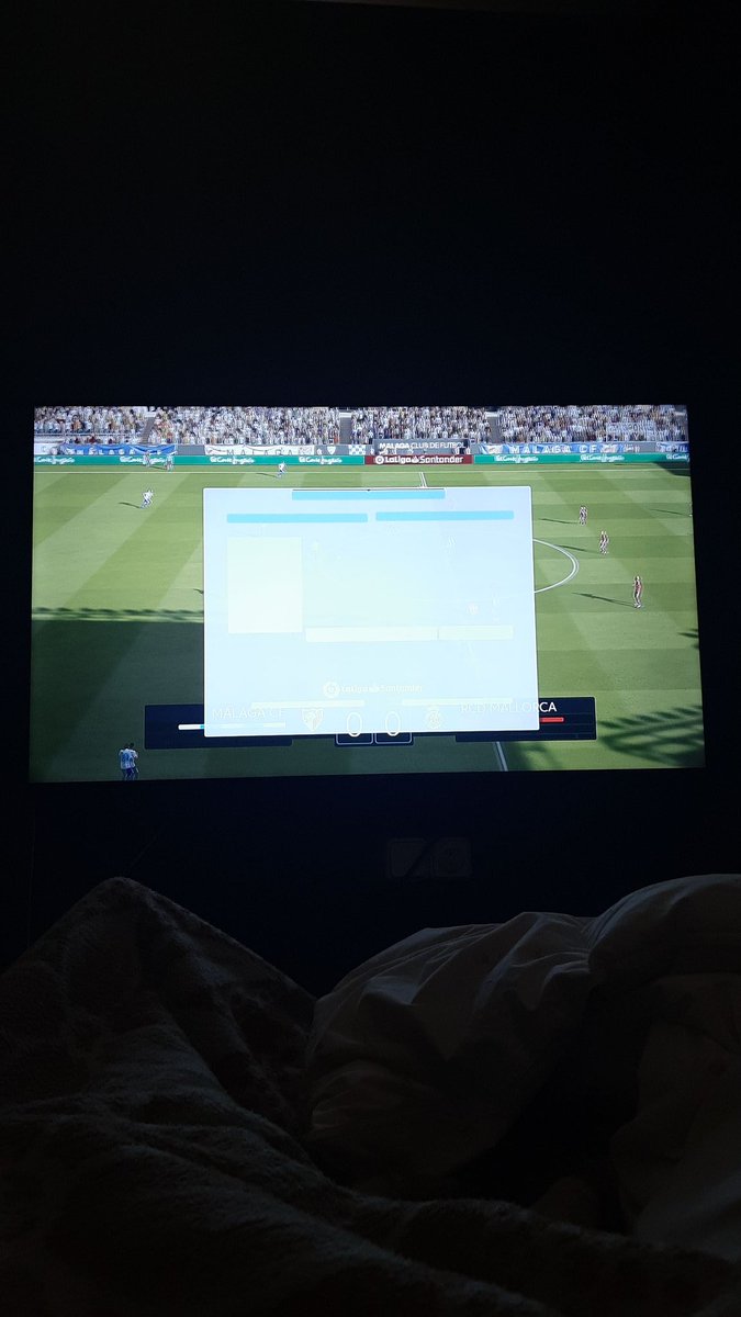 PESfaan's tweet photo. @EASPORTSEsp  me sale unas 2 veces por temporada el cartel bugeado y no se va hasta cerrar el juego, pero vuelve a salir siempre en esos partidos me obliga a saltarmelos, podrias solucionarlo? https://t.co/5mnSga20jS