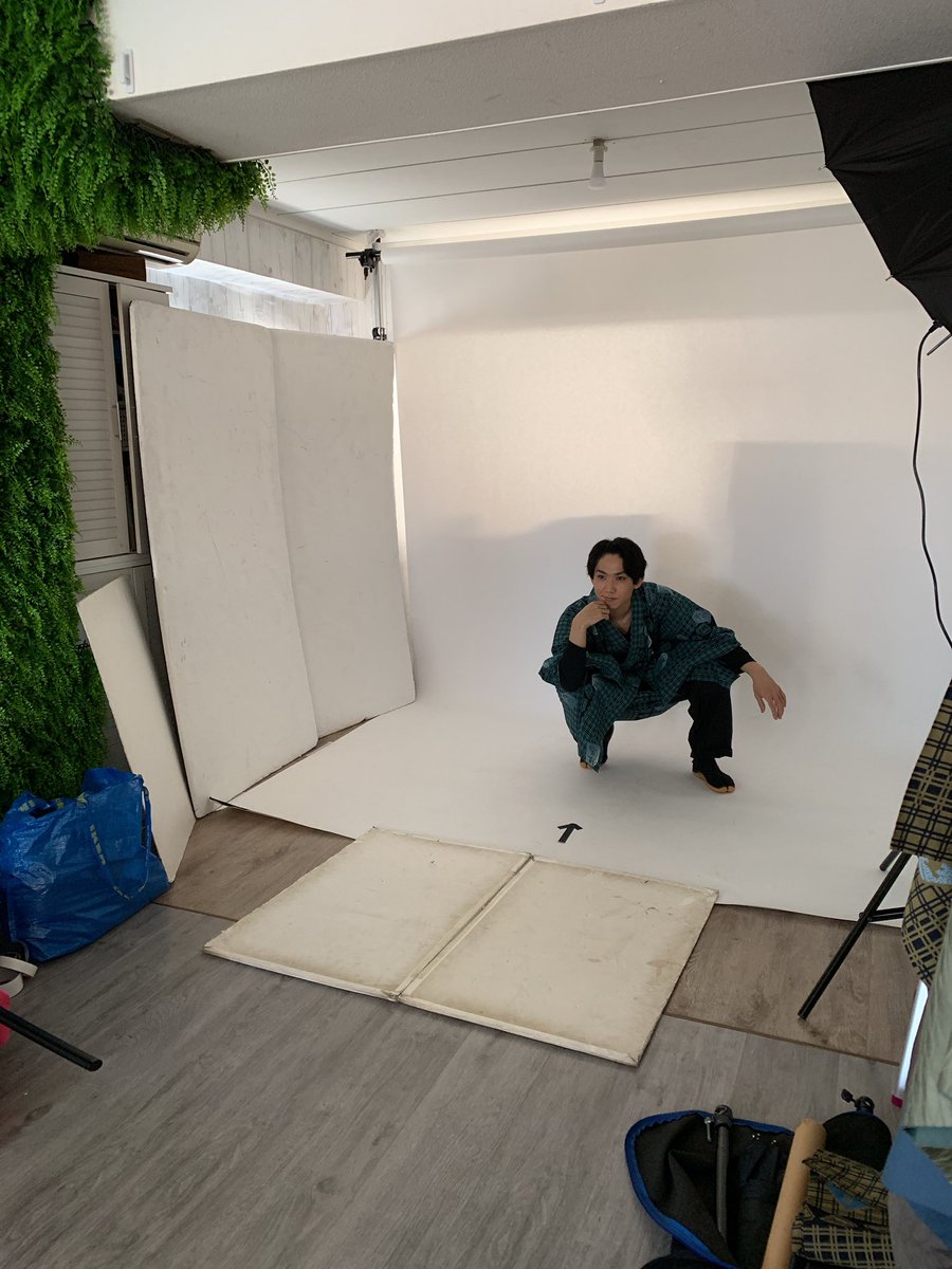 aggambe0523's tweet photo. 本日ビジュアル撮影中でごさいます
いい写真がたくさん！

こちらのお写真物販ブロマイド、S席の特典ブロマイドにてお届け予定です！
#幽恋慕2020
#アッガンベー https://t.co/C2JL0AlwoZ