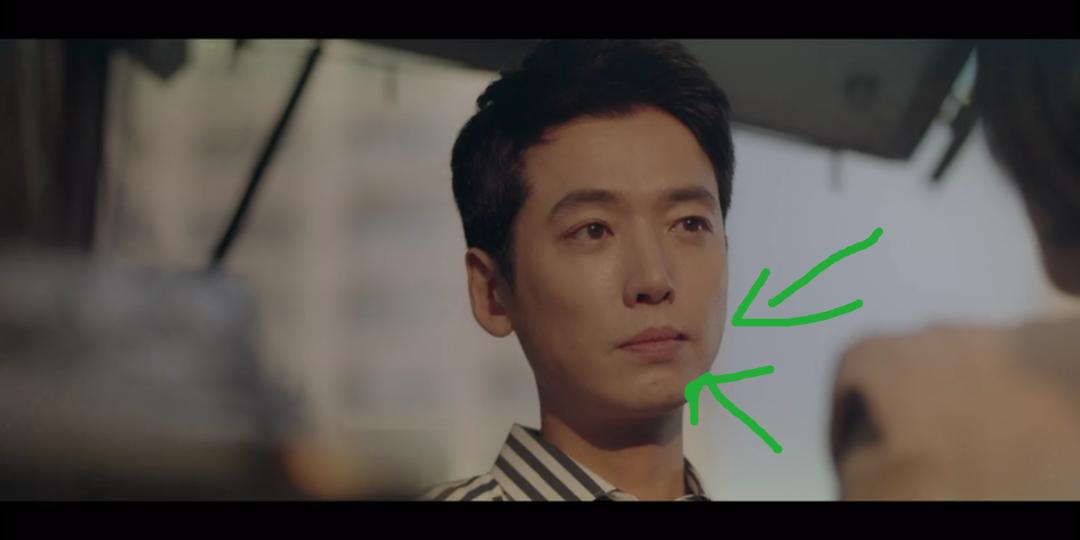 JunWan-ah is that a busted lip? Who punched you? Why are you looking at SongHwa like that? Is your feelings toward her lying dormant within you? Has my ship sunk? #HospitalPlaylist  #YuljeSquad  #TeamJunWan  #JungKyungHo  #JeonMido  #YooYeonSeok  #KimDaeMyung  #JoJungSuk