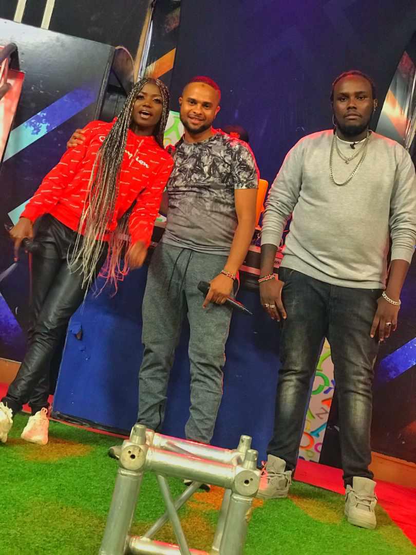 Starford_KE's tweet photo. For the best of music mix and entertainment make sure you always tune in to #Str8mzuqa with first captain @JamalGaddafi the queen @iamcheroo and mix Godfather @epicthedeejay not forgetting @kaytrixx @SpinCycleLtd bless up @ktnhome_ https://t.co/zHwrMEm8OE