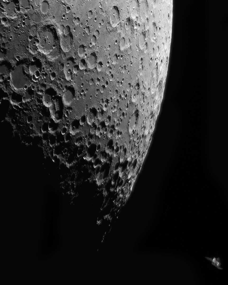 thelondonastro's tweet photo. The Moon with a close pass of the International Space Station (ISS) from Tuesday 31st March. Initially I thought the #ISS had passed out of shot but I went through the video again &amp; found it on one frame (bottom right)!
#astronomy #astrophotography #london #moon #celestron #zwo https://t.co/Fb094efNgf