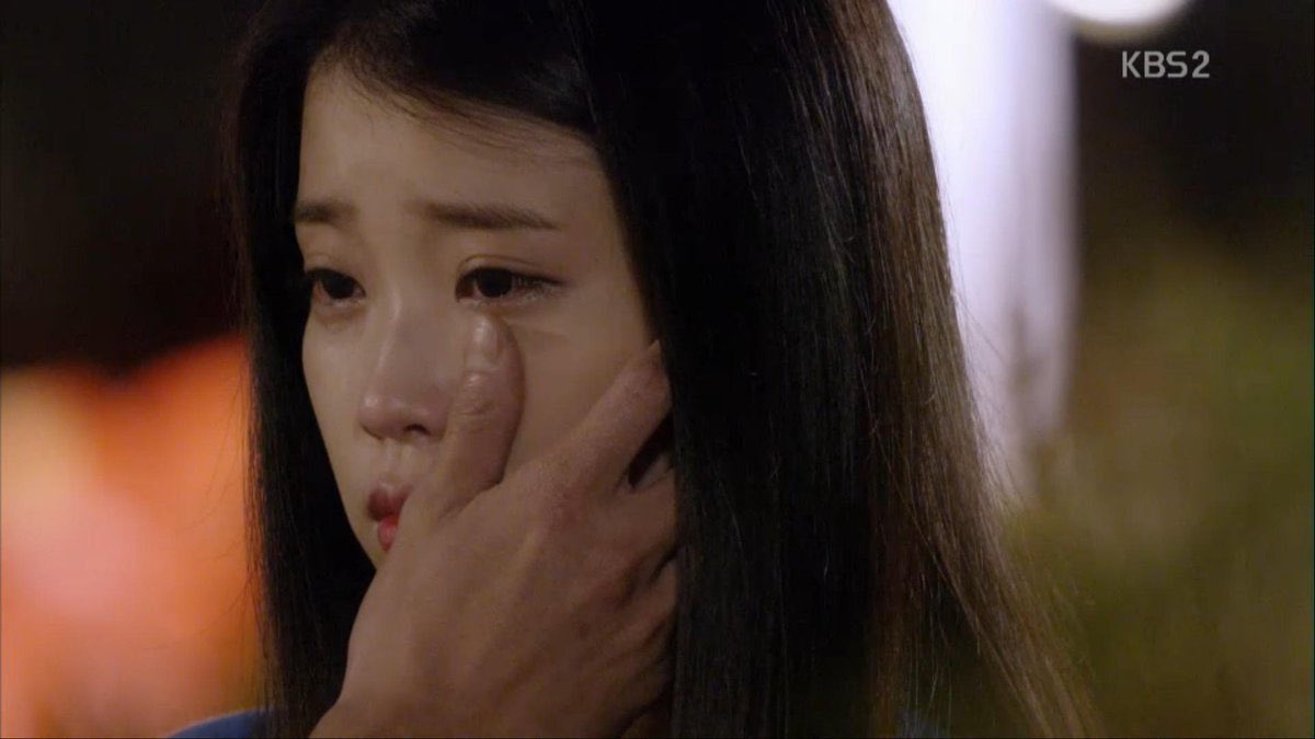 iu and son yejin ; a thread↳   #아이유   #손예진