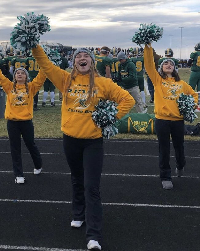 CoachHuston1's tweet photo. Happiest of Birthdays to our @emma_charless ! 
🥳Hope you have an amazing year! 🤩Stay sweet! 💕💕 https://t.co/HP9mRo6IiY