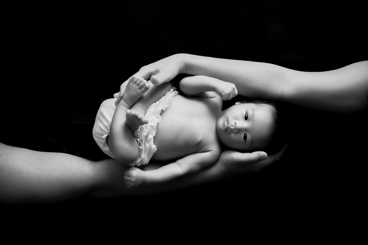 ট ইট র 鈴木サラサ しばらく沖縄 4月には東京で何件かニューボーンフォトの依頼があったのに行けなくて本当にごめんなさい 去年生まれた甥っ子にもまだ会えてないし でもコロナ駆逐されたら沖縄で写真撮ろうね みんなすくすく元気に育ちますように