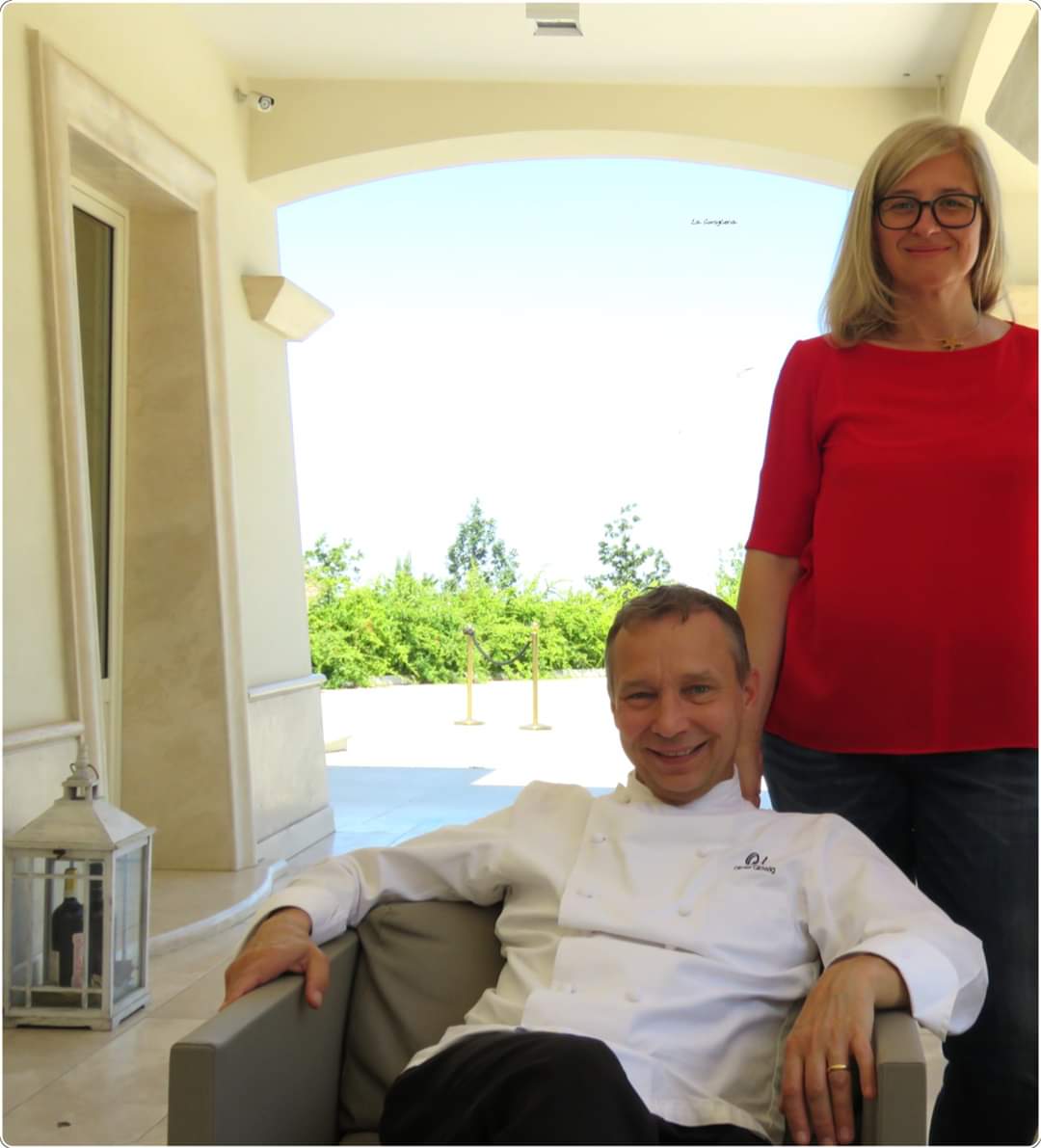 .<a href="/guideMichelinFR/">Le guide MICHELIN</a> - 

#lunCHEFinmyfridge ricette pensate con ingredienti del mio frigorifero e che replico nella mia cucina Oggi ho 'cucinato' chef <a href="/oliverglowig/">Oliver Glowig</a> del #michelin ristorante #Barrique di #Monteporziocatone <a href="/PoggioLeVolpi/">Poggio Le Volpi</a>
#buonappetito

@ilgastronauta <a href="/ItaliaaTavola/">Italia a Tavola</a>