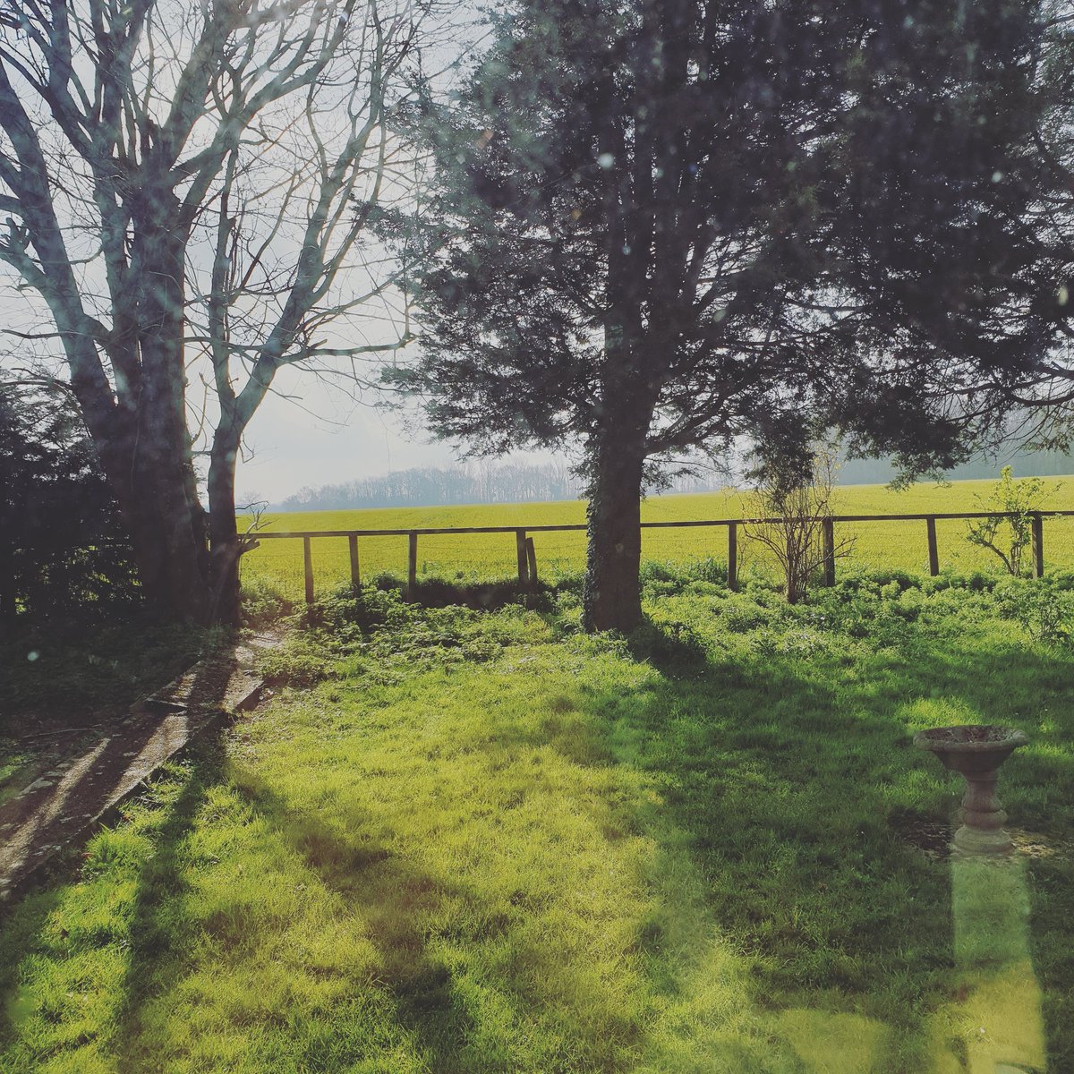 CherryliciousCk's tweet photo. @metoffice View from our dining room nr Ashford Kent  💕 https://t.co/AmSqWKRGP0