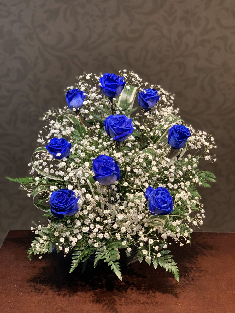ローズショップ V Twitter オランダの青いバラ 花言葉は 可能性 新鮮な生花のバラの花束やアレンジメントを日時指定でお届けします Https T Co Nk5cixznoo