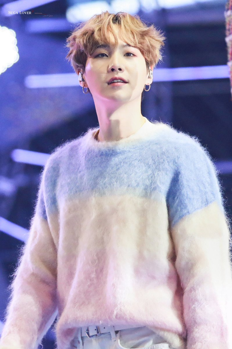this sweater ... no words