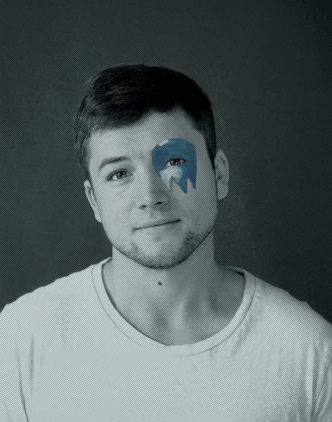 ⠀
       ⠀ ━━┄┄         𝗧𝗢𝗣 𝗗𝗘𝗙𝗜𝗡𝗜𝗧𝗜𝗢𝗡 :

       ⠀       ⠀𝘿 𝘼 𝙕 𝙕 𝙇 𝙀 𝙍:

     ⠀1.      ⠀𝓞ne who 𝒅𝒂𝒛𝒛𝒍𝒆𝒔 at night and in clubs.

     ⠀2.      ⠀𝓐n entertaining 𝒎𝒖𝒕𝒂𝒏𝒕; boosts morale among others simply by presence alone.
⠀