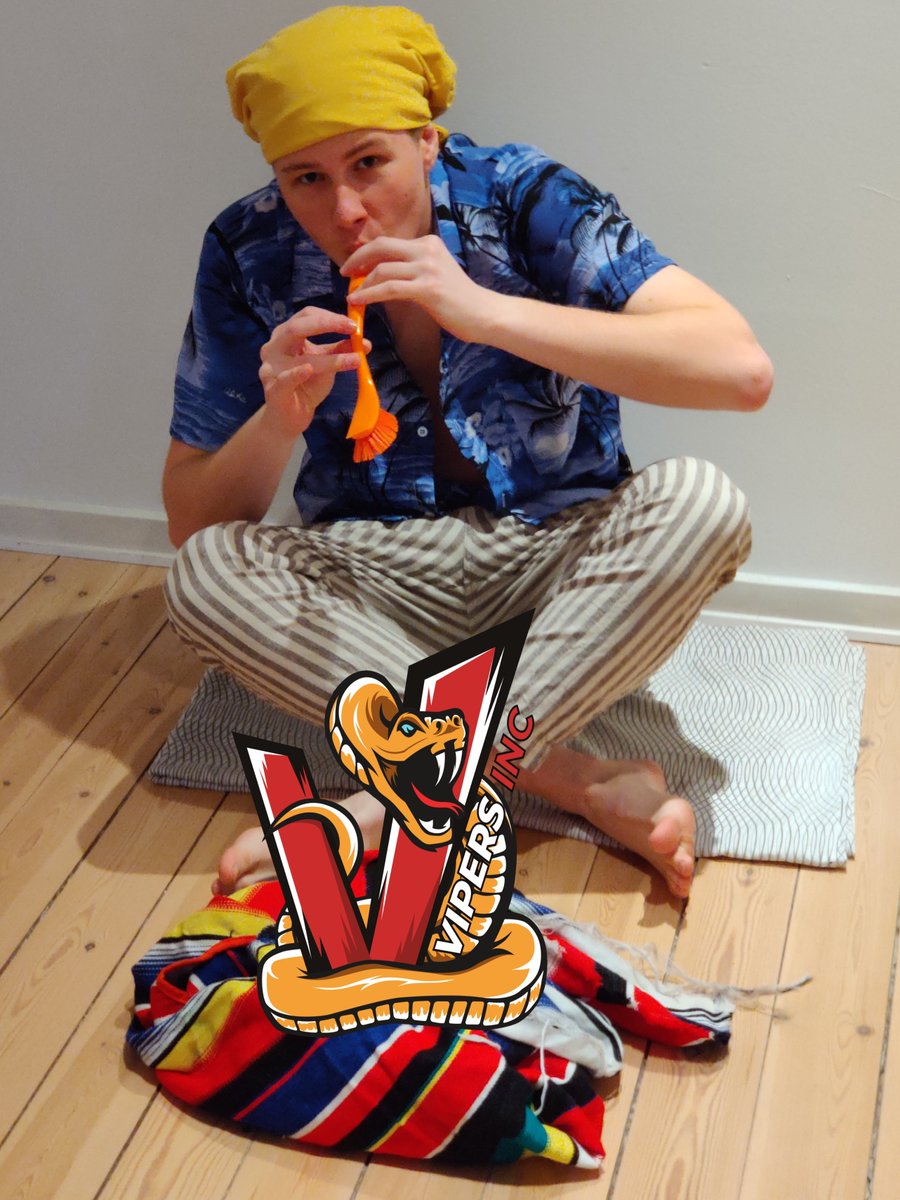 Today at 19:00 I play on my flute to tame this wild snek
<a href="/Leagues_GG/">Leagues.gg</a> @VipersInc