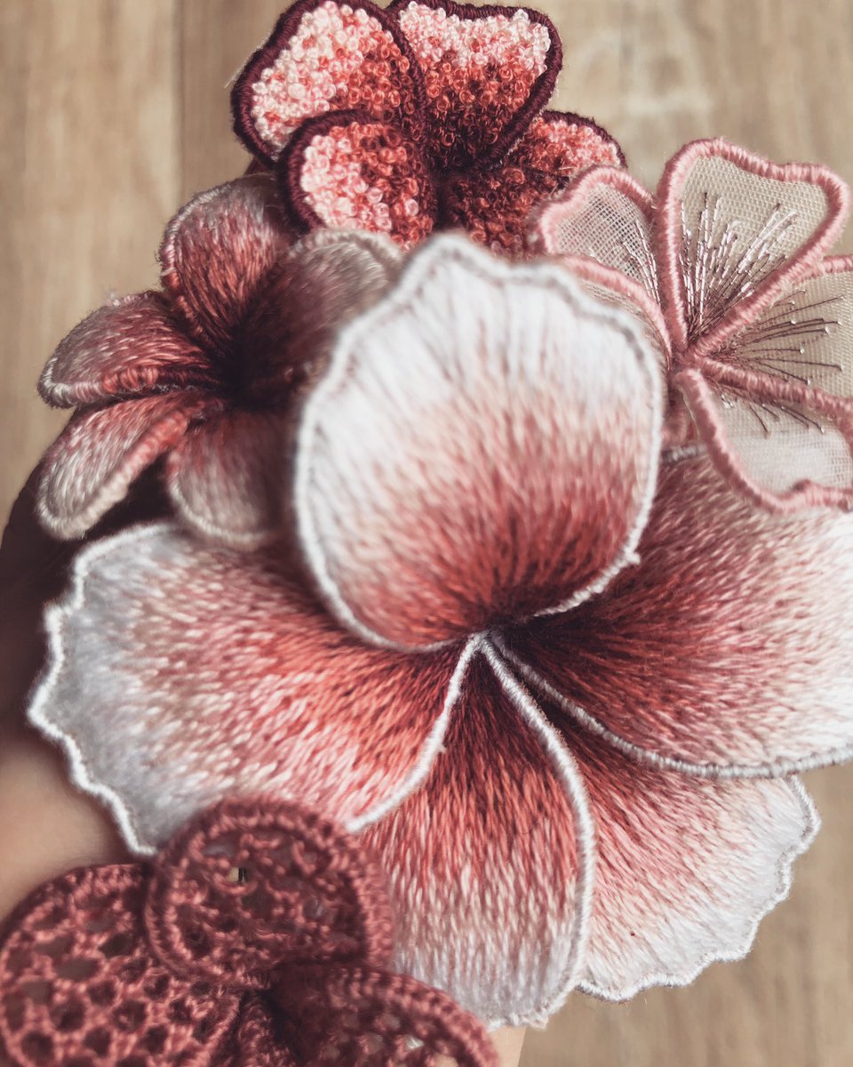 LMEmbroidery's tweet photo. This is my most recent work- Raised Embroidery. https://t.co/8niB26lyL3