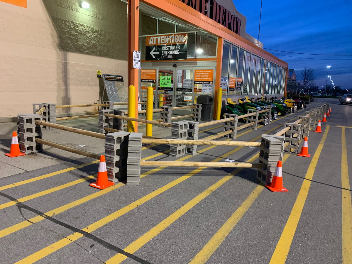 2009THD's tweet image. We are limiting our customer count to 100 at HD! 🍊🍊 #Practicingsocialdistancing! #keepingourassociatessafe! 🍊🍊🧡🧡🧡🧡🧡🧡🧡🧡🧡🧡
