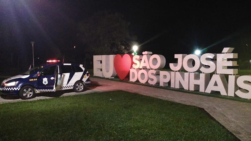 RicardoKusch's tweet photo. #SãoJoséDosPinhais: Há 15 anos Salvaguardando nosso maior patrimônio a vida de todos os SãoJoseenses.... Orgulho de ser Guarda Municipal.
.
#GMSJP
#ReageSaoJose
#GuardaMunicipalRicardoKusch
#RicardoKuschGuardaMunicipal
#ASegurançaQueSãoJoséPrecisa https://t.co/pVr9G6J7sx