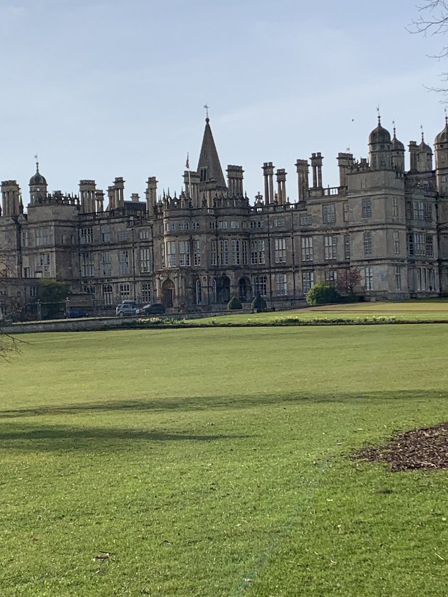 richardv2362's tweet photo. Spent many a Saturday morning at Burghley Park but not like this walking through there on lovely spring morning. Lovely scenery and wildlife on view. Walked 9 miles #staysafe @marksaggers⁩ ⁦@SashRepairsUK⁩ ⁦@kevsrevvin⁩ https://t.co/M2Rjajh3Eq